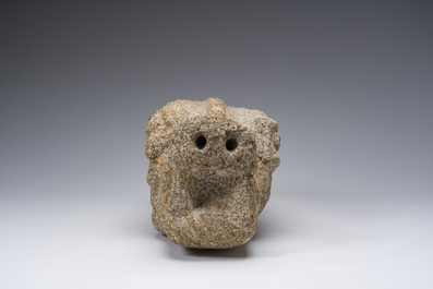 Mod&egrave;le d'un animal mythique en granite, Bretagne, 16&egrave;me si&egrave;cle