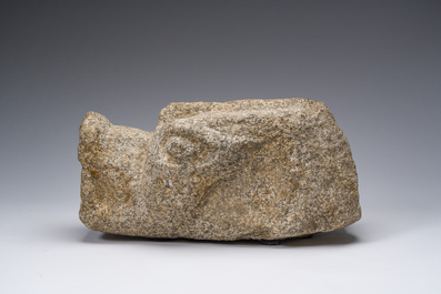 Mod&egrave;le d'un animal mythique en granite, Bretagne, 16&egrave;me si&egrave;cle
