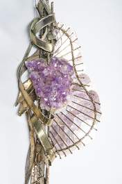 Marc D'Haenens (20&egrave;me si&egrave;cle): Grande sculpture murale en am&eacute;thyste et cuivre