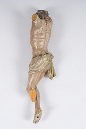 Christ en bois sculpt&eacute; et polychrom&eacute;, Flandres, 17&egrave;me si&egrave;cle