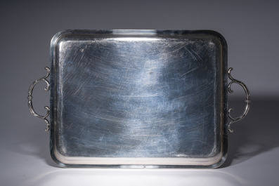 Service &agrave; caf&eacute; et &agrave; th&eacute; de cinq pi&egrave;ces en m&eacute;tal argent&eacute;, Wiskemann, Belgium, 20&egrave;me si&egrave;cle