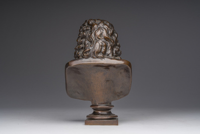 &Eacute;cole fran&ccedil;aise, suiveur de Fran&ccedil;ois Girardon (1628-1715): Buste de Jean Baptiste Racine (1639-1699), bronze &agrave; patine brune, 19&egrave;me si&egrave;cle