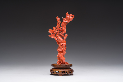Groupe de Shou Lao avec un serviteur en corail rouge sculpt&eacute;, Chine, 19&egrave;me/20&egrave;me si&egrave;cle