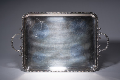 Service &agrave; caf&eacute; et &agrave; th&eacute; de cinq pi&egrave;ces en m&eacute;tal argent&eacute;, Wiskemann, Belgium, 20&egrave;me si&egrave;cle