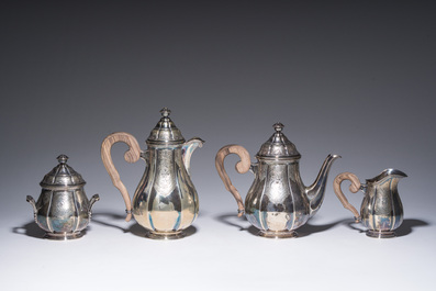 Service &agrave; caf&eacute; et &agrave; th&eacute; de cinq pi&egrave;ces en argent richement d&eacute;cor&eacute;, poin&ccedil;on de ma&icirc;tre Delheid, Belgique, 19&egrave;me/20&egrave;me si&egrave;cle