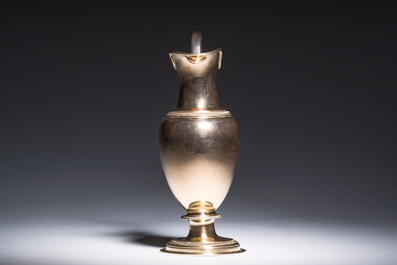 Pot &agrave; lait en argent dor&eacute; &agrave; anse en &eacute;b&egrave;ne, 950/000, poin&ccedil;on de ma&icirc;tre Lesage, Paris, France, premier quart du 19&egrave;me si&egrave;cle