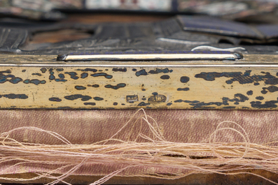 Ic&ocirc;ne orthodoxe, 'Christ Pantocrator' avec oklad ou riza en argent partiellement &eacute;maill&eacute; et dor&eacute;, Russie, 19&egrave;me/20&egrave;me si&egrave;cle