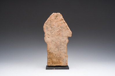 Sculpture votive de Mahishasura Mardini en terre cuite, Inde, probablement &eacute;poque Gupta