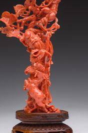 Groupe de Shou Lao avec un serviteur en corail rouge sculpt&eacute;, Chine, 19&egrave;me/20&egrave;me si&egrave;cle