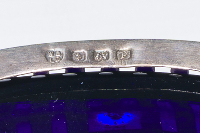 Collection vari&eacute;e d'objets de table en m&eacute;tal argent&eacute; et argent, origines diverses, 19&egrave;me/20&egrave;me si&egrave;cle