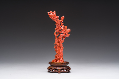 Groupe de Shou Lao avec un serviteur en corail rouge sculpt&eacute;, Chine, 19&egrave;me/20&egrave;me si&egrave;cle