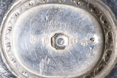 Belle th&eacute;i&egrave;re Empire en argent couronn&eacute;e d'un lion, poin&ccedil;on de ma&icirc;tre Jens Jensen, Copenhague, Danemark, dat&eacute; 1839