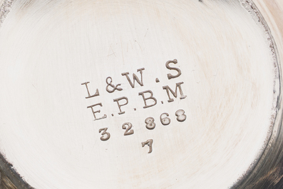 Collection vari&eacute;e d'objets de table en m&eacute;tal argent&eacute; et argent, origines diverses, 19&egrave;me/20&egrave;me si&egrave;cle