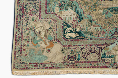 Tapis oriental de type Tabriz &agrave; d&eacute;cor de sc&egrave;nes anim&eacute;es, laine sur coton, 20&egrave;me si&egrave;cle