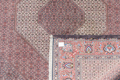 Tapis oriental de type Bidjar &agrave; d&eacute;cor floral, laine sur coton, 20&egrave;me si&egrave;cle