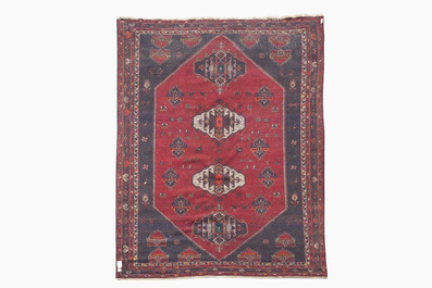 Tapis oriental de type Kelardasht &agrave; d&eacute;cor floral g&eacute;om&eacute;trique, laine sur coton, troisi&egrave;me quart du XXe si&egrave;cle