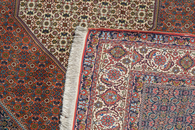 Tapis oriental de type Bidjar &agrave; d&eacute;cor floral, laine sur coton, 20&egrave;me si&egrave;cle