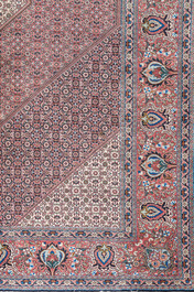 Tapis oriental de type Bidjar &agrave; d&eacute;cor floral, laine sur coton, 20&egrave;me si&egrave;cle