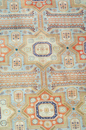Tapis oriental de type Tabriz ou Ardabil (Ardebil) &agrave; d&eacute;cor g&eacute;om&eacute;trique, laine sur coton, 20&egrave;me si&egrave;cle