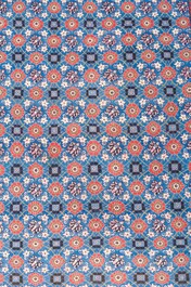 Tapis oriental de type Varamin &agrave; d&eacute;cor floral, laine sur coton, deuxi&egrave;me moiti&eacute; du20&egrave;me si&egrave;cle