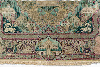 Tapis oriental de type Tabriz &agrave; d&eacute;cor de sc&egrave;nes anim&eacute;es, laine sur coton, 20&egrave;me si&egrave;cle