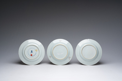 Sept assiettes en porcelaine de Chine famille rose en verte &agrave; d&eacute;cor floral et de sc&egrave;nes anim&eacute;es, Yongzheng/Qianlong