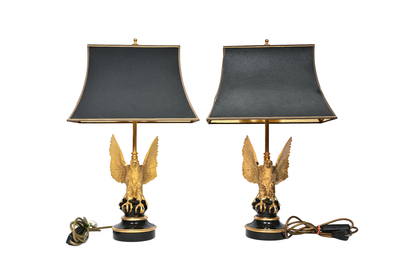 Two pairs of Hollywood Regency table lamps with a gilt eagle, Deknudt, Courtrai, third quarter 20th C.