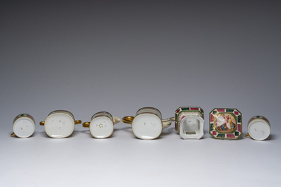 Service &agrave; caf&eacute; de 23 pi&egrave;ces en porcelaine polychrome &agrave; d&eacute;cor d'Europe et le taureau et de muses, 19&egrave;me si&egrave;cle