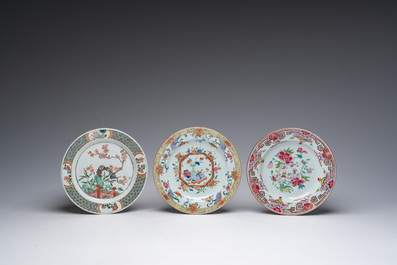 Sept assiettes en porcelaine de Chine famille rose en verte &agrave; d&eacute;cor floral et de sc&egrave;nes anim&eacute;es, Yongzheng/Qianlong