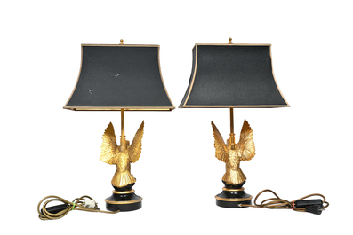 Two pairs of Hollywood Regency table lamps with a gilt eagle, Deknudt, Courtrai, third quarter 20th C.