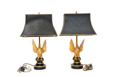 Two pairs of Hollywood Regency table lamps with a gilt eagle, Deknudt, Courtrai, third quarter 20th C.