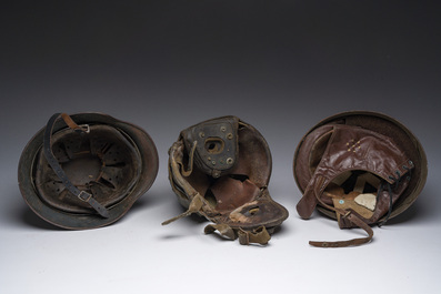 Trois casques diff&eacute;rents de la Seconde Guerre mondiale, 20&egrave;me si&egrave;cle