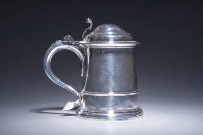 Chope de style George I en argent, Britannia standard, Londres, poin&ccedil;on de ma&icirc;tre John Robinson I, dat&eacute; 1724