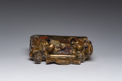 Groupe de retable en bois dor&eacute; et polychrome repr&eacute;sentant la pr&eacute;sentation de J&eacute;sus au temple, Brabant, 16&egrave;me si&egrave;cle