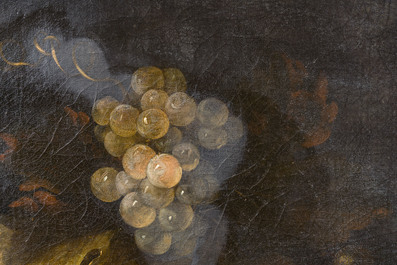 &Eacute;cole europ&eacute;enne: Nature morte aux fruits et au citron sur un plateau en &eacute;tain, huile sur toile, seconde moiti&eacute; du 18&egrave;me si&egrave;cle