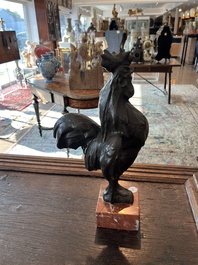 Rembrandt Bugatti (1884-1916): Coq, bronze &agrave; patine brune sur socle en marbre, 20&egrave;me si&egrave;cle