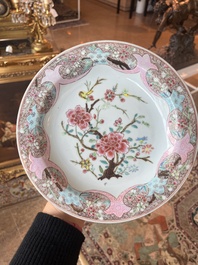 Sept assiettes en porcelaine de Chine famille rose en verte &agrave; d&eacute;cor floral et de sc&egrave;nes anim&eacute;es, Yongzheng/Qianlong