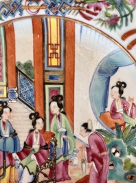 Neuf assiettes en porcelaine de Chine famille rose de Canton &agrave; d&eacute;cor de sc&egrave;nes de palais, 19&egrave;me si&egrave;cle