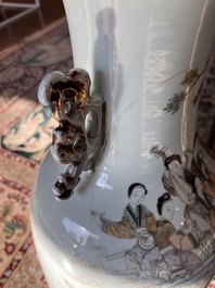 Vase en porcelaine de Chine qianjiang cai &agrave; d&eacute;cor d'immortels, 19&egrave;me si&egrave;cle
