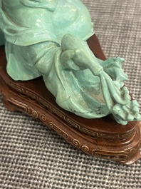 Collection de 22 sculptures en pierre dure, dont du cristal, du jade, du quartz, de l'&oelig;il de tigre et de la turquoise, Chine, 19&egrave;me/20&egrave;me si&egrave;cle