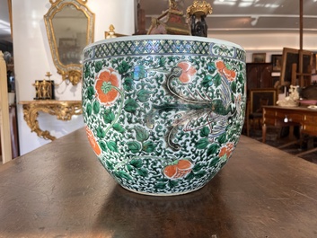 Jardini&egrave;re en porcelaine de Chine famille verte &agrave; d&eacute;cor de ph&eacute;nix, 19&egrave;me si&egrave;cle