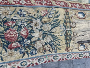 Importante tapisserie murale de Bruges repr&eacute;sentant 'Les porte-drapeaux' de la s&eacute;rie 'Les Triomphes de C&eacute;sar', seconde moiti&eacute; du 16&egrave;me si&egrave;cle