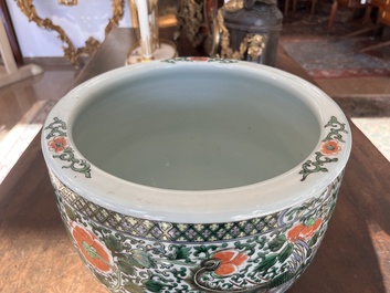 Jardini&egrave;re en porcelaine de Chine famille verte &agrave; d&eacute;cor de ph&eacute;nix, 19&egrave;me si&egrave;cle