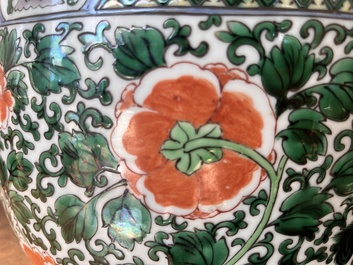 Jardini&egrave;re en porcelaine de Chine famille verte &agrave; d&eacute;cor de ph&eacute;nix, 19&egrave;me si&egrave;cle