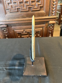 Trois disques bi en jade et serpentine, Chine, probablement &eacute;poque Liangzhu et post&eacute;rieur