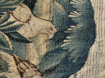 Tapisserie murale &agrave; d&eacute;cor d'oiseaux dans un jardin de ch&acirc;teau, Flandres, fin du 17&egrave;me si&egrave;cle