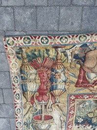 Importante tapisserie murale de Bruges repr&eacute;sentant 'Les porte-drapeaux' de la s&eacute;rie 'Les Triomphes de C&eacute;sar', seconde moiti&eacute; du 16&egrave;me si&egrave;cle