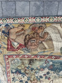 Importante tapisserie murale de Bruges repr&eacute;sentant 'Les porte-drapeaux' de la s&eacute;rie 'Les Triomphes de C&eacute;sar', seconde moiti&eacute; du 16&egrave;me si&egrave;cle