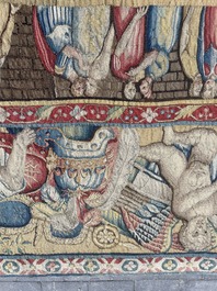 Importante tapisserie murale de Bruges repr&eacute;sentant 'Les porte-drapeaux' de la s&eacute;rie 'Les Triomphes de C&eacute;sar', seconde moiti&eacute; du 16&egrave;me si&egrave;cle