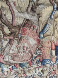 Importante tapisserie murale de Bruges repr&eacute;sentant 'Les porte-drapeaux' de la s&eacute;rie 'Les Triomphes de C&eacute;sar', seconde moiti&eacute; du 16&egrave;me si&egrave;cle